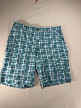 Men’s Greg Norman Blue And White Striped Bermuda Golf Shorts Size 36 #871